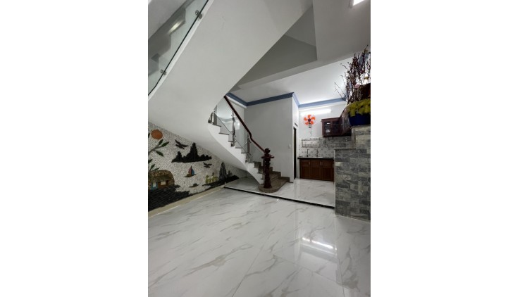 Nhà đẹp 4 Tầng, HXH Nguyễn Văn Khối Gò Vấp, gần Công viên, 6.85 tỷ